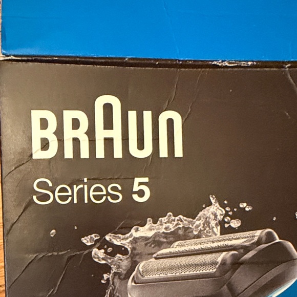 Braun Series 5 Electric Shaver - Picture 6 of 9